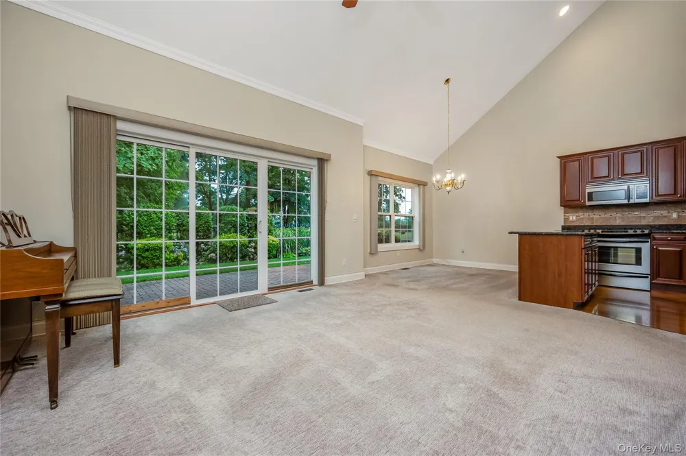 149 Maya Circle Central Islip, NY 11722