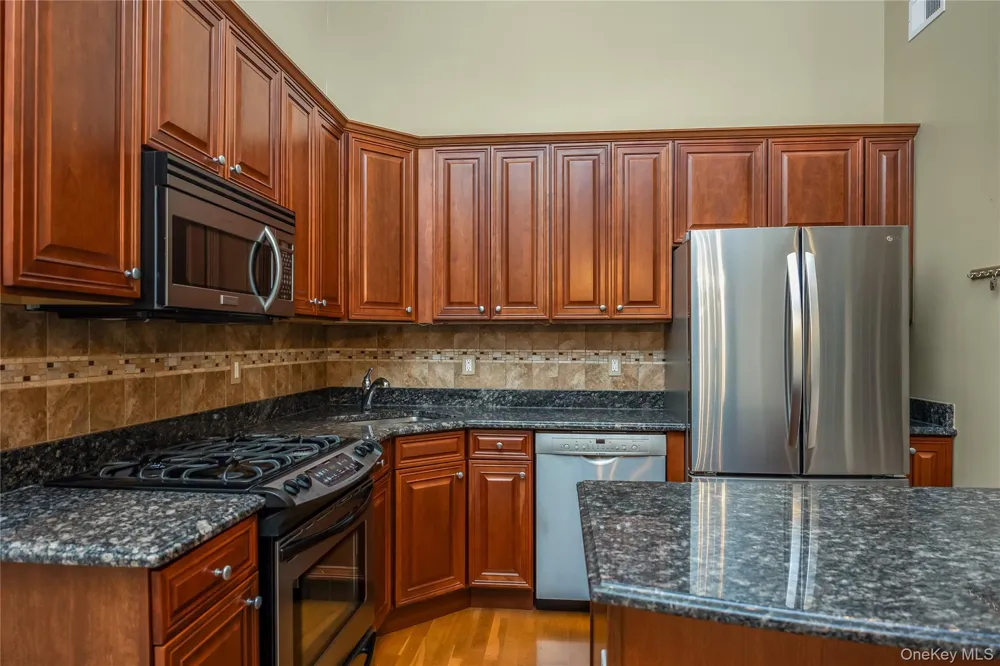 149 Maya Circle Central Islip, NY 11722