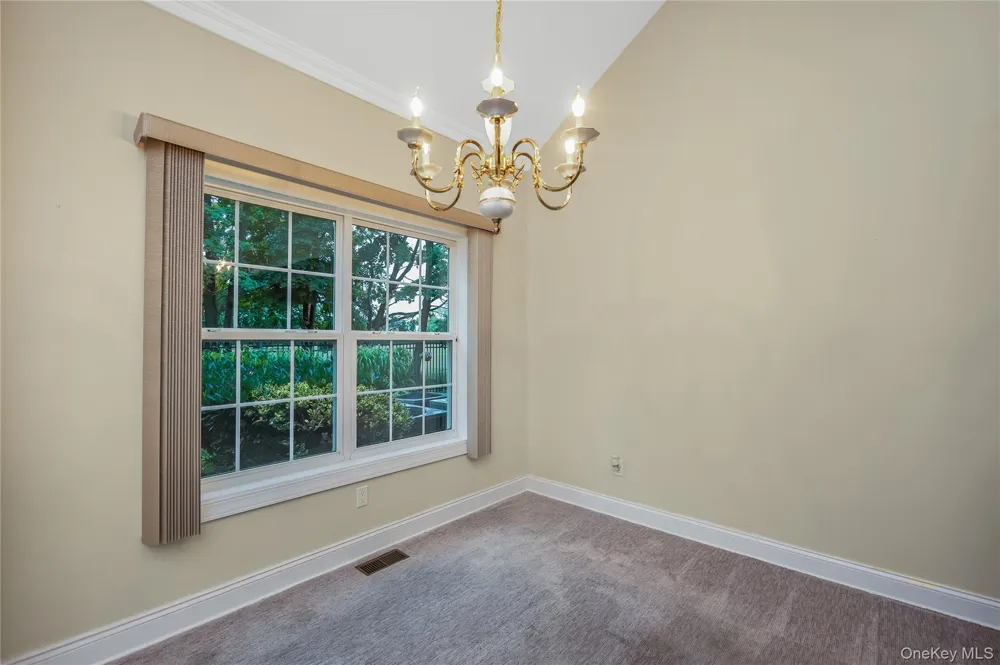 149 Maya Circle Central Islip, NY 11722