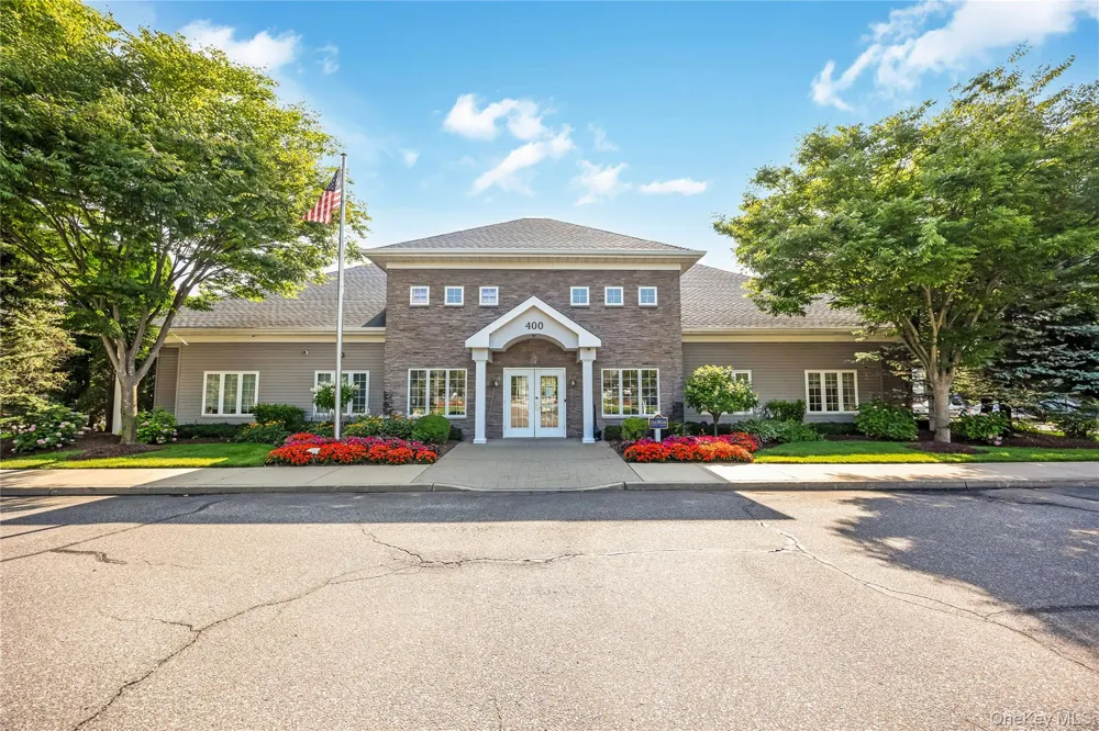 149 Maya Circle Central Islip, NY 11722