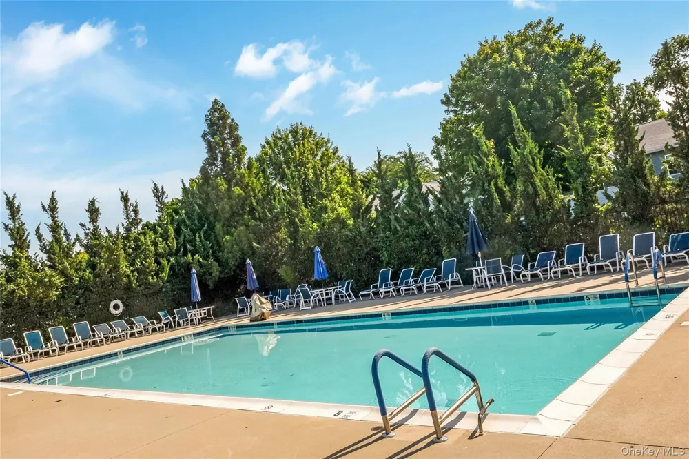 149 Maya Circle Central Islip, NY 11722