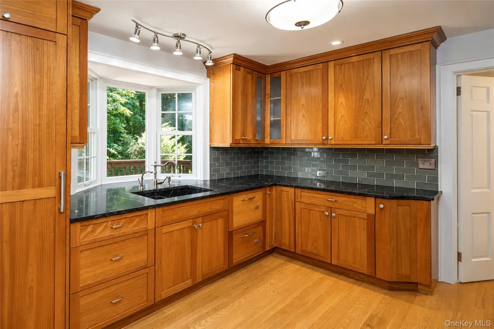 190 Douglas Place Mount Vernon, NY 10552