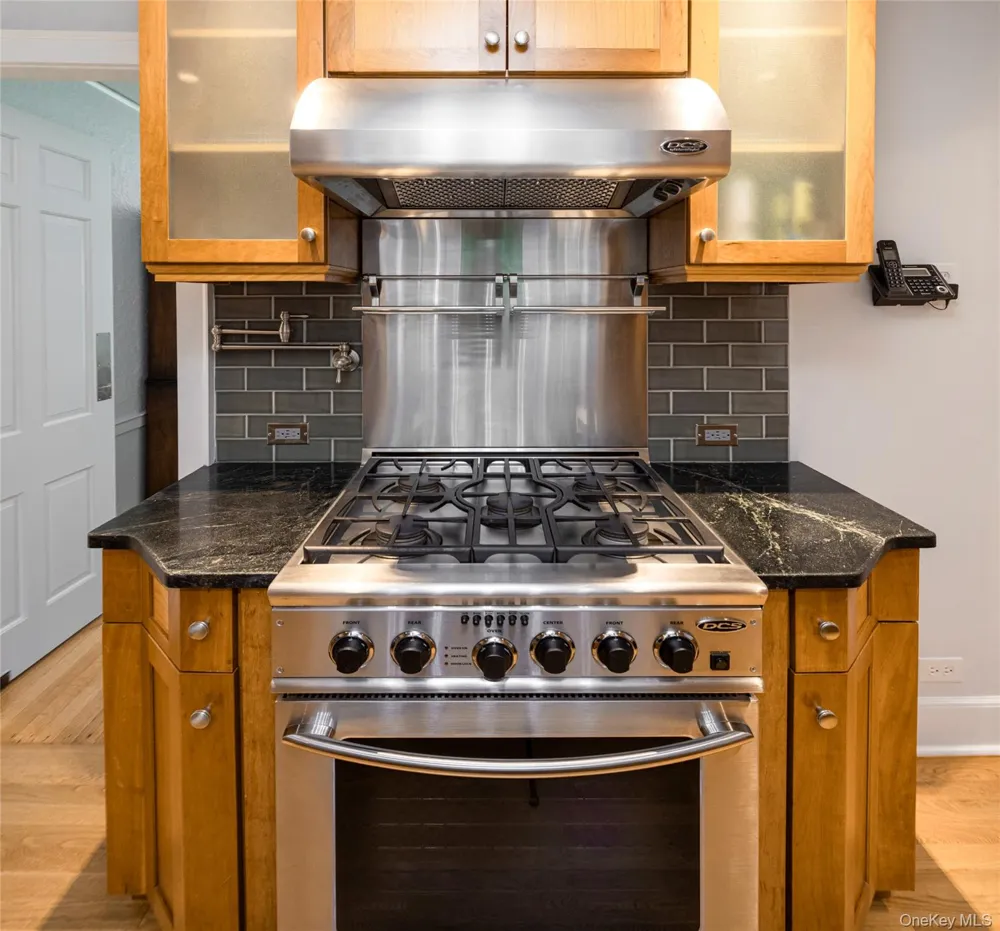 190 Douglas Place Mount Vernon, NY 10552