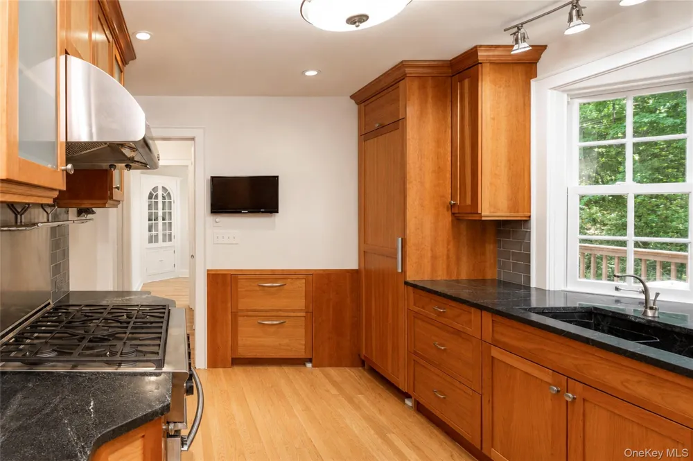 190 Douglas Place Mount Vernon, NY 10552