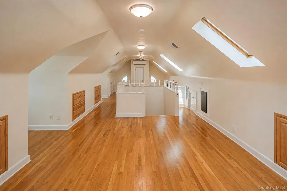 190 Douglas Place Mount Vernon, NY 10552