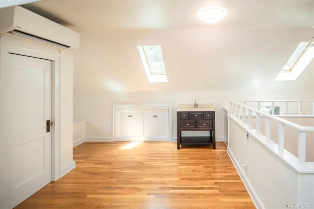 190 Douglas Place Mount Vernon, NY 10552