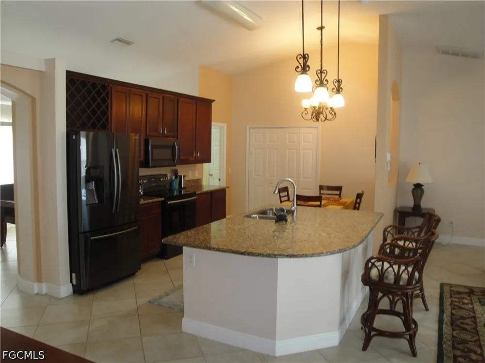 SE 1st Street Cape Coral, FL 33990