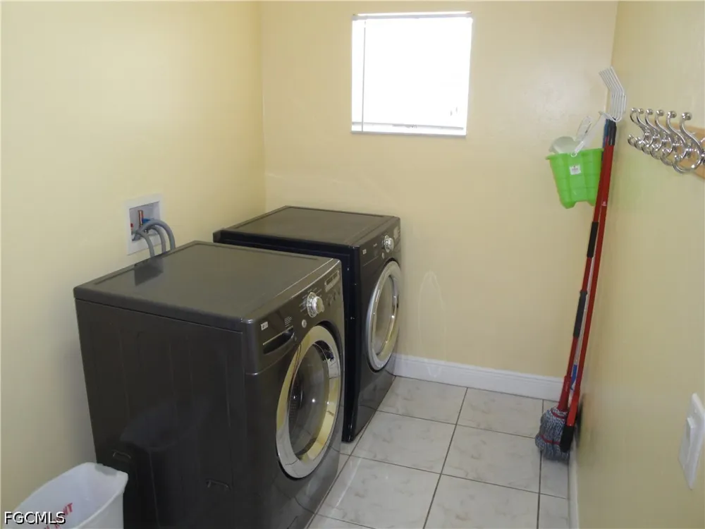 SE 1st Street Cape Coral, FL 33990