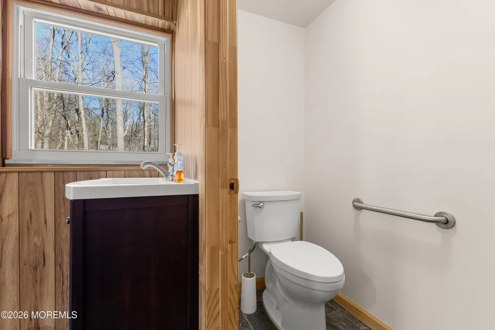 12 Stilwell Drive Holmdel, NJ 07733