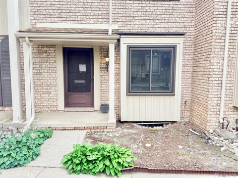 29105 Yorkshire Lane