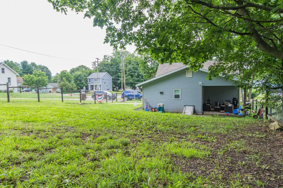 529 Clinton Street Marshall, MI 49068