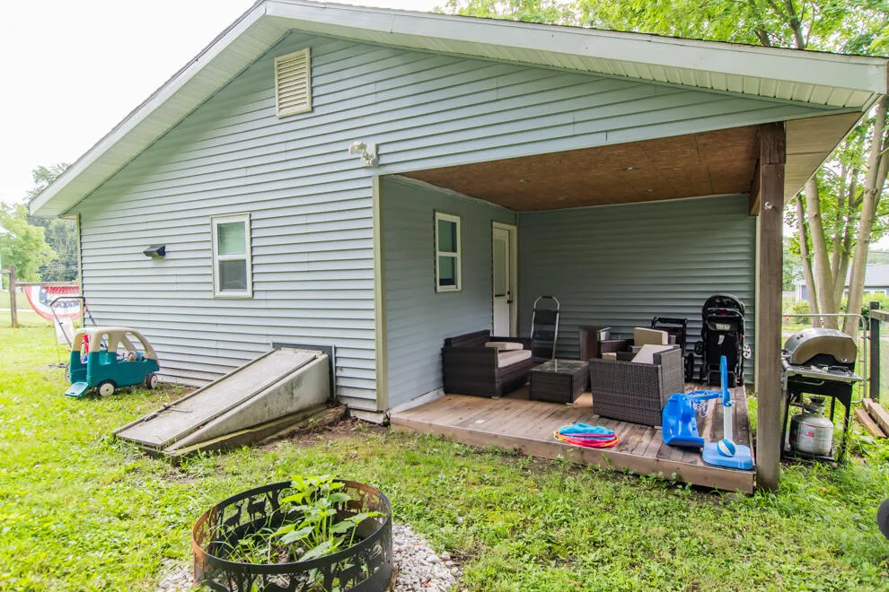 529 Clinton Street Marshall, MI 49068