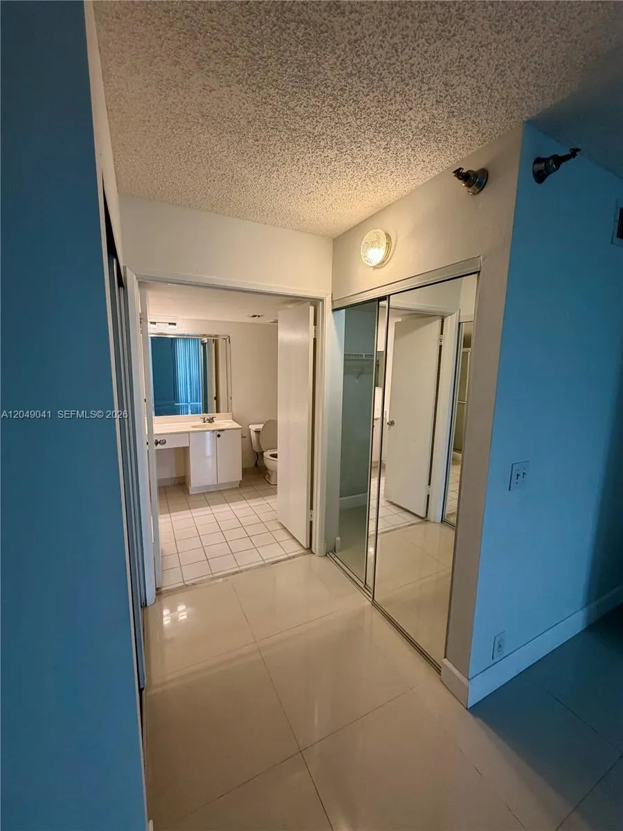 3300 NE 191st St #404 Aventura, FL 33180