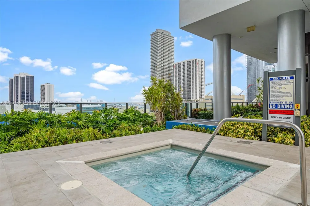 1600 NE 1st Ave #1017 Miami, FL 33132