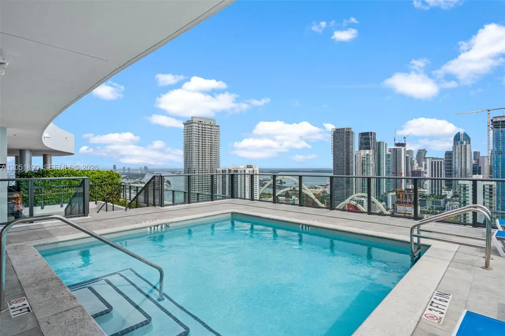1600 NE 1st Ave #1017 Miami, FL 33132