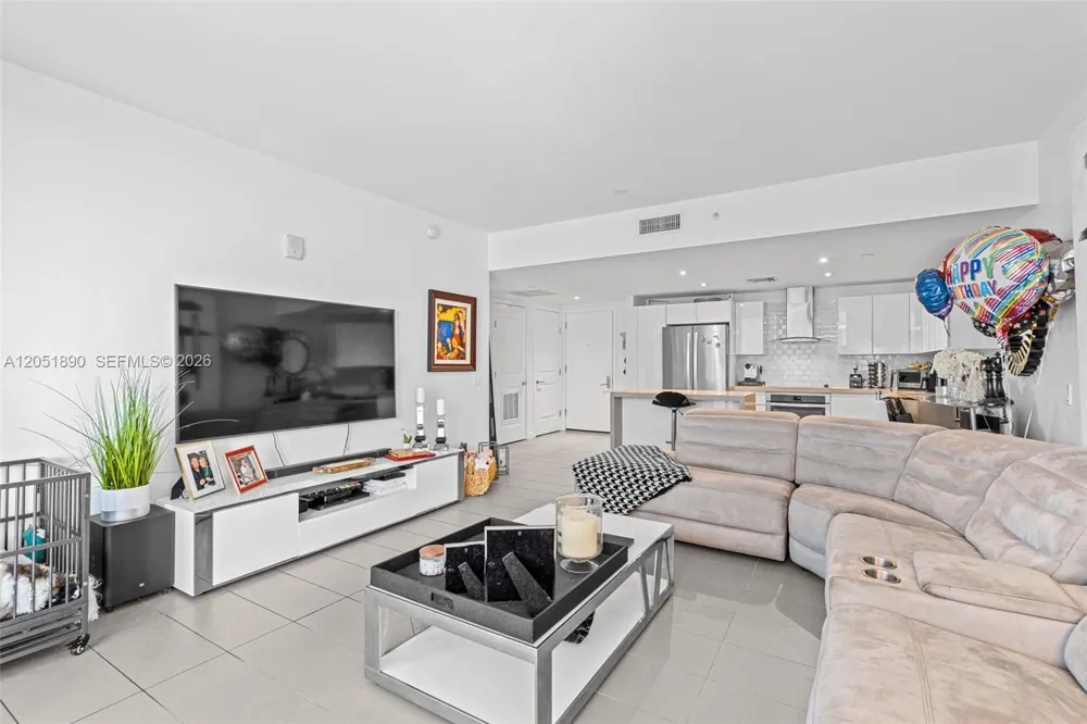 1600 NE 1st Ave #1017 Miami, FL 33132