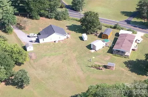 725 & 727 Ed Hamrick Road