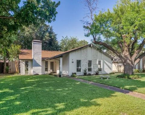 1902 Richland Drive
