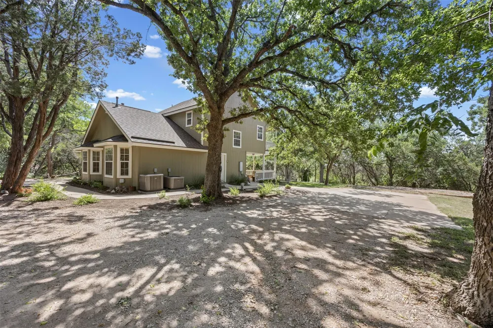107 Draper Lane Liberty Hill, TX 78642