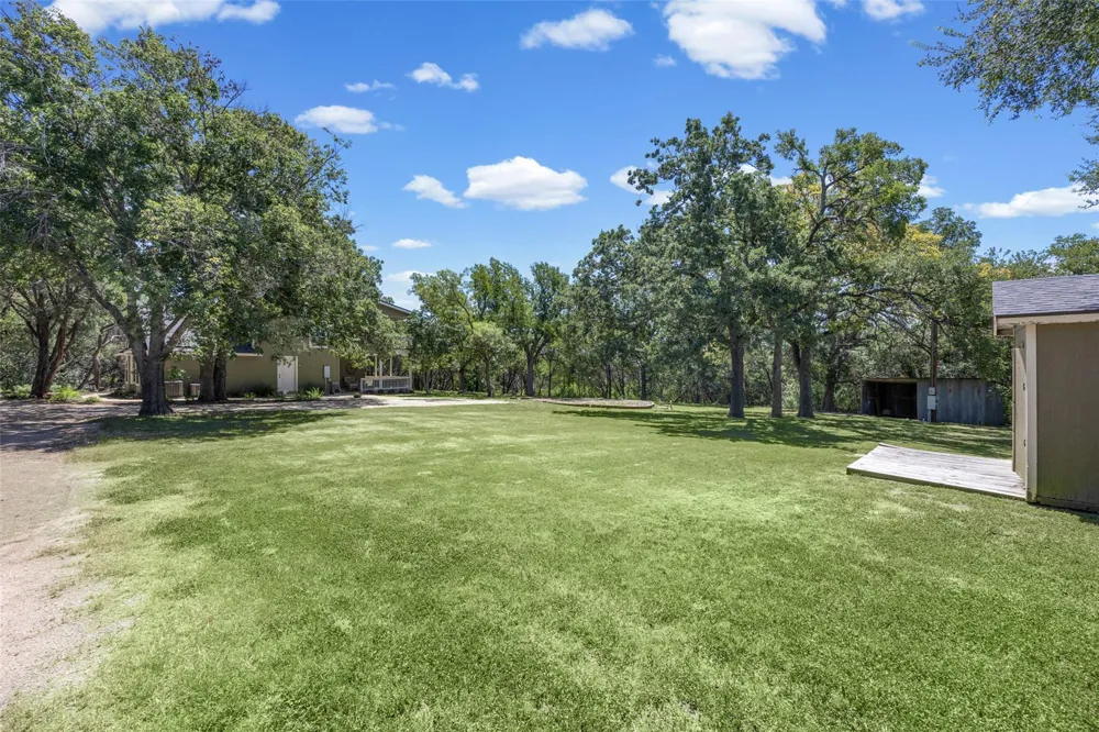 107 Draper Lane Liberty Hill, TX 78642