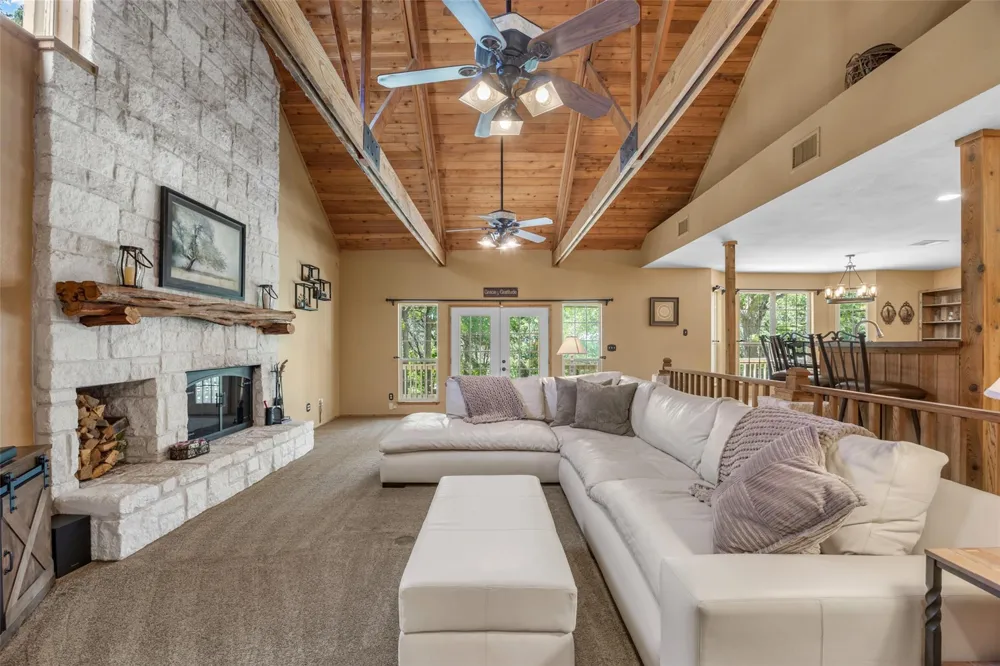 107 Draper Lane Liberty Hill, TX 78642