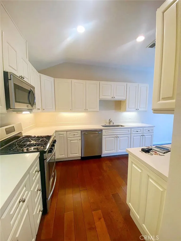2980 Hyde Park Circle Riverside, CA 92506