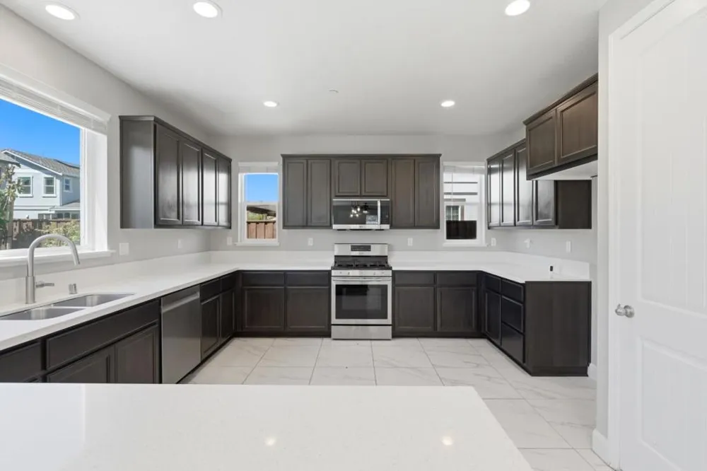 453 Diamond Peak Lane Oakley, CA 94561