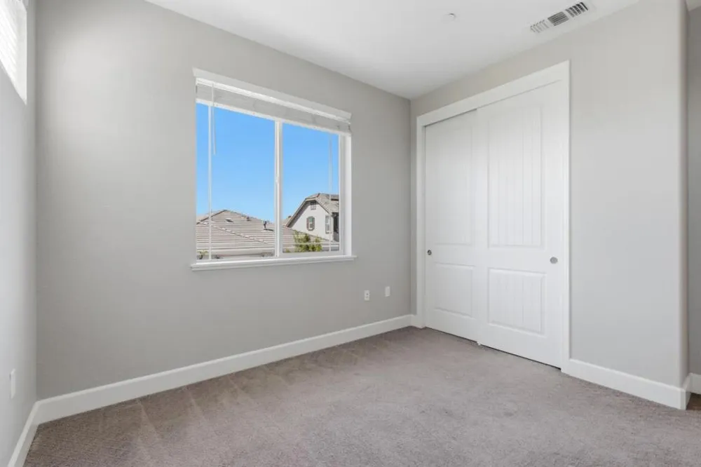 453 Diamond Peak Lane Oakley, CA 94561