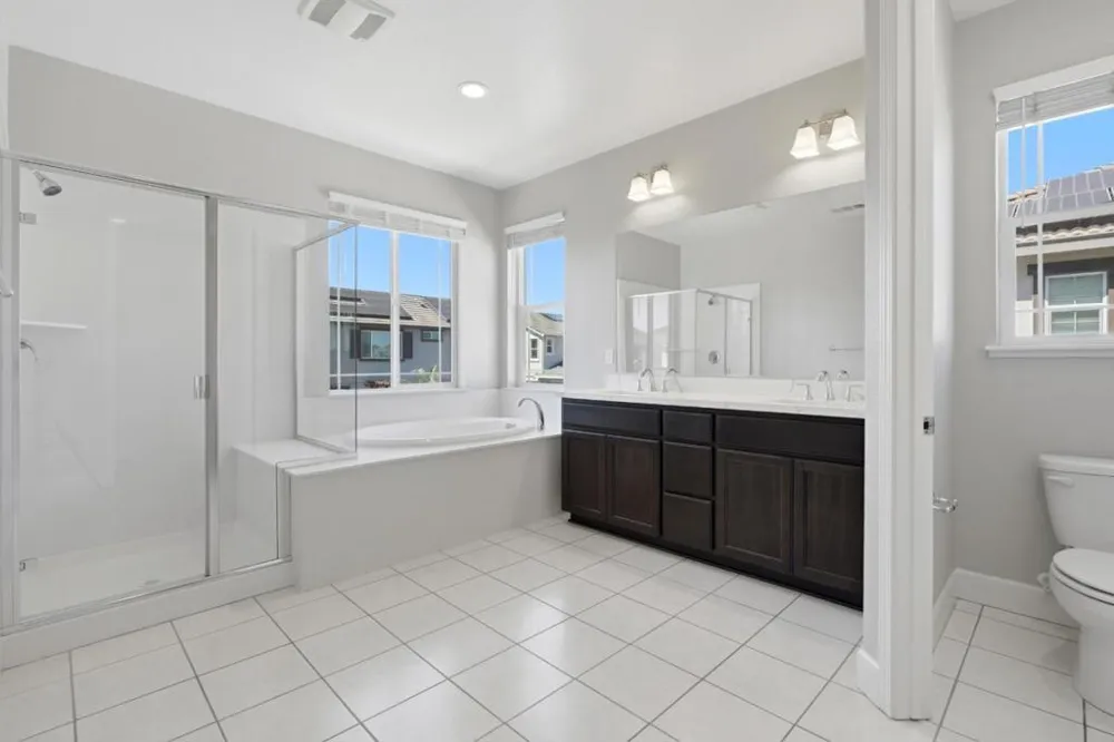 453 Diamond Peak Lane Oakley, CA 94561