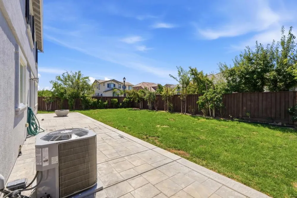 453 Diamond Peak Lane Oakley, CA 94561