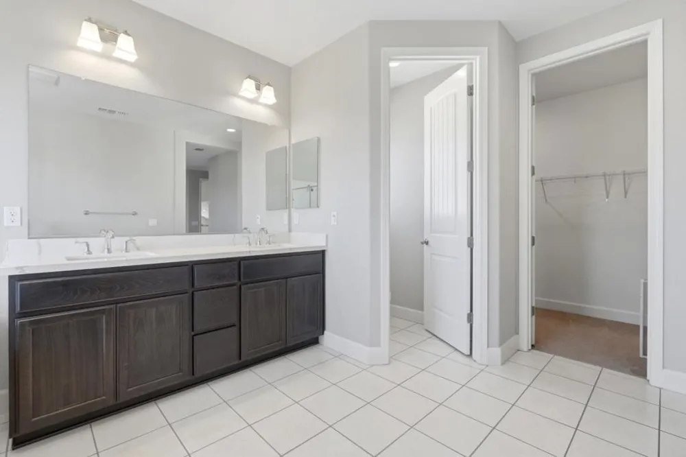 453 Diamond Peak Lane Oakley, CA 94561