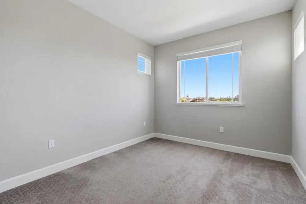 453 Diamond Peak Lane Oakley, CA 94561