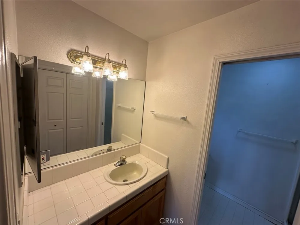 4965 Peak View Road Mariposa, CA 95338