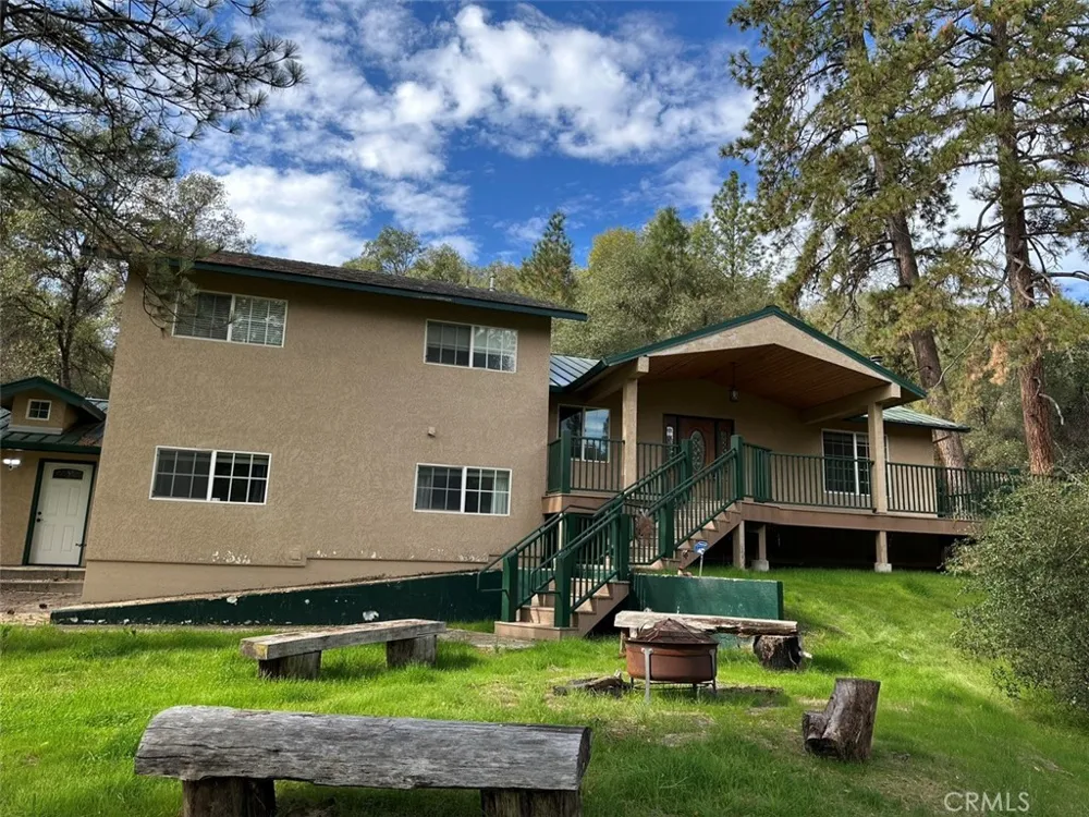 4965 Peak View Road Mariposa, CA 95338