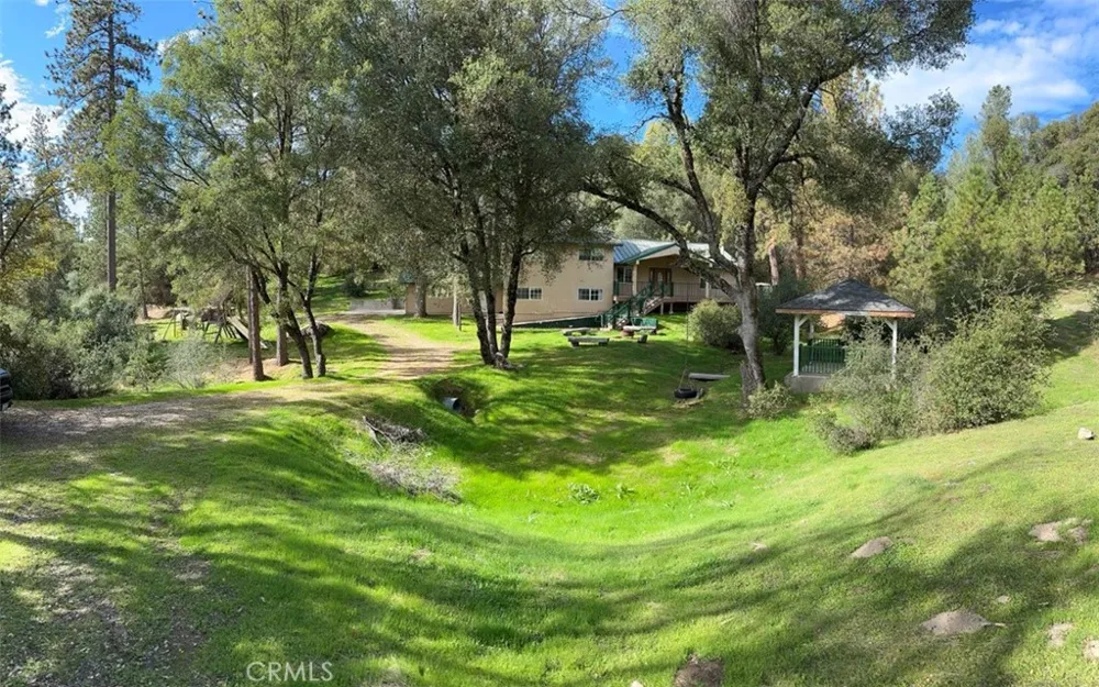 4965 Peak View Road Mariposa, CA 95338