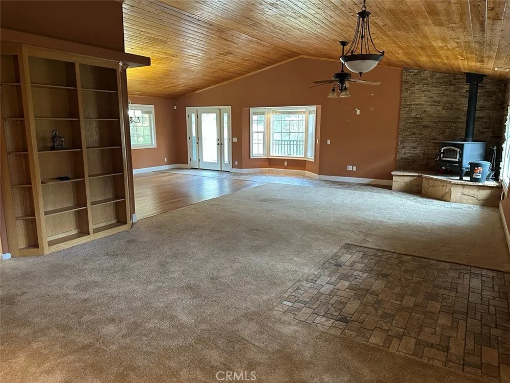 4965 Peak View Road Mariposa, CA 95338