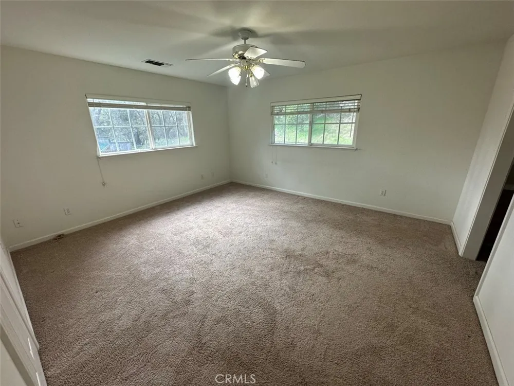 4965 Peak View Road Mariposa, CA 95338