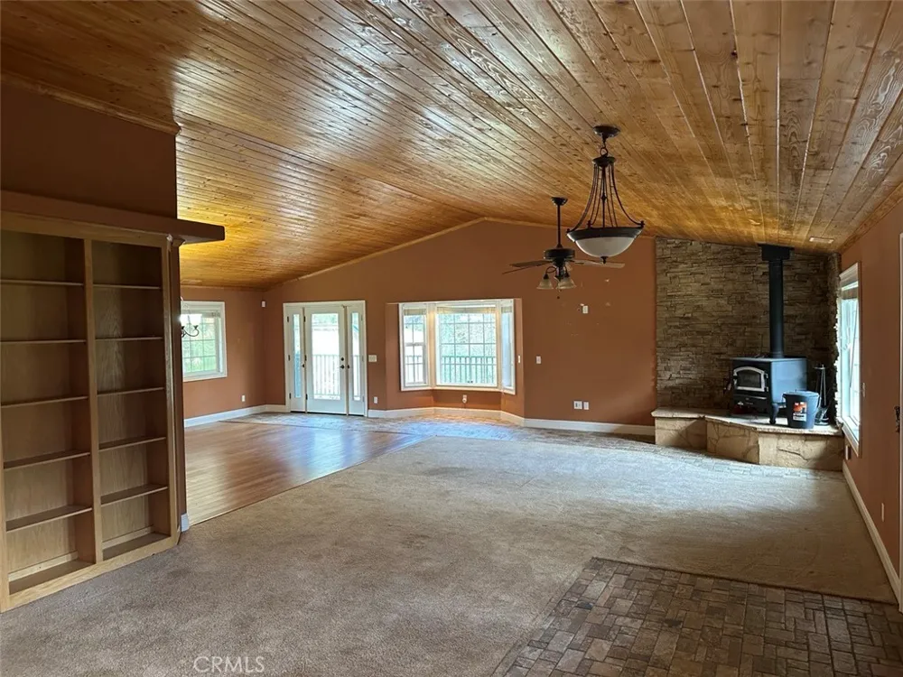 4965 Peak View Road Mariposa, CA 95338