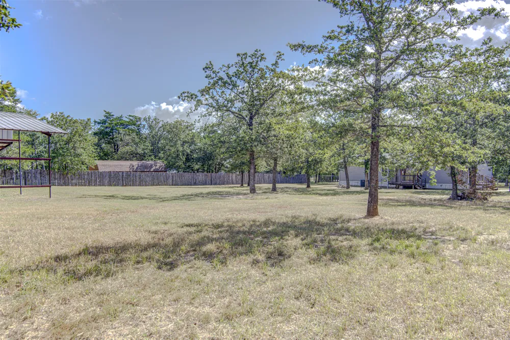185 Peace Pipe Smithville, TX 78957