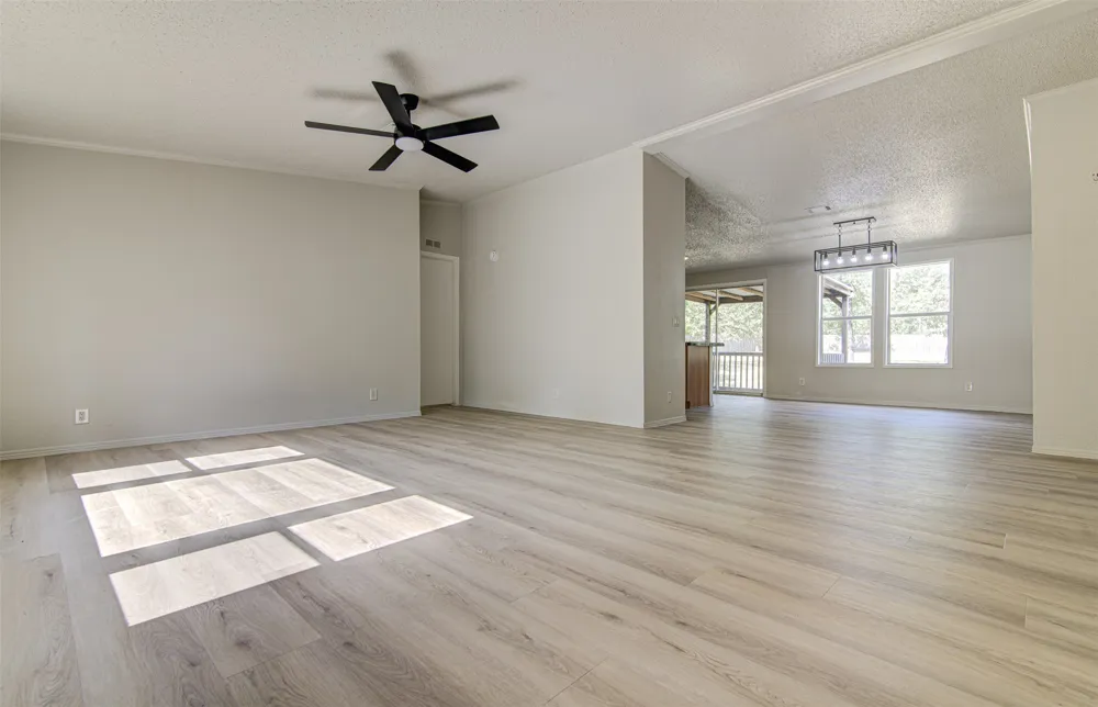 185 Peace Pipe Smithville, TX 78957