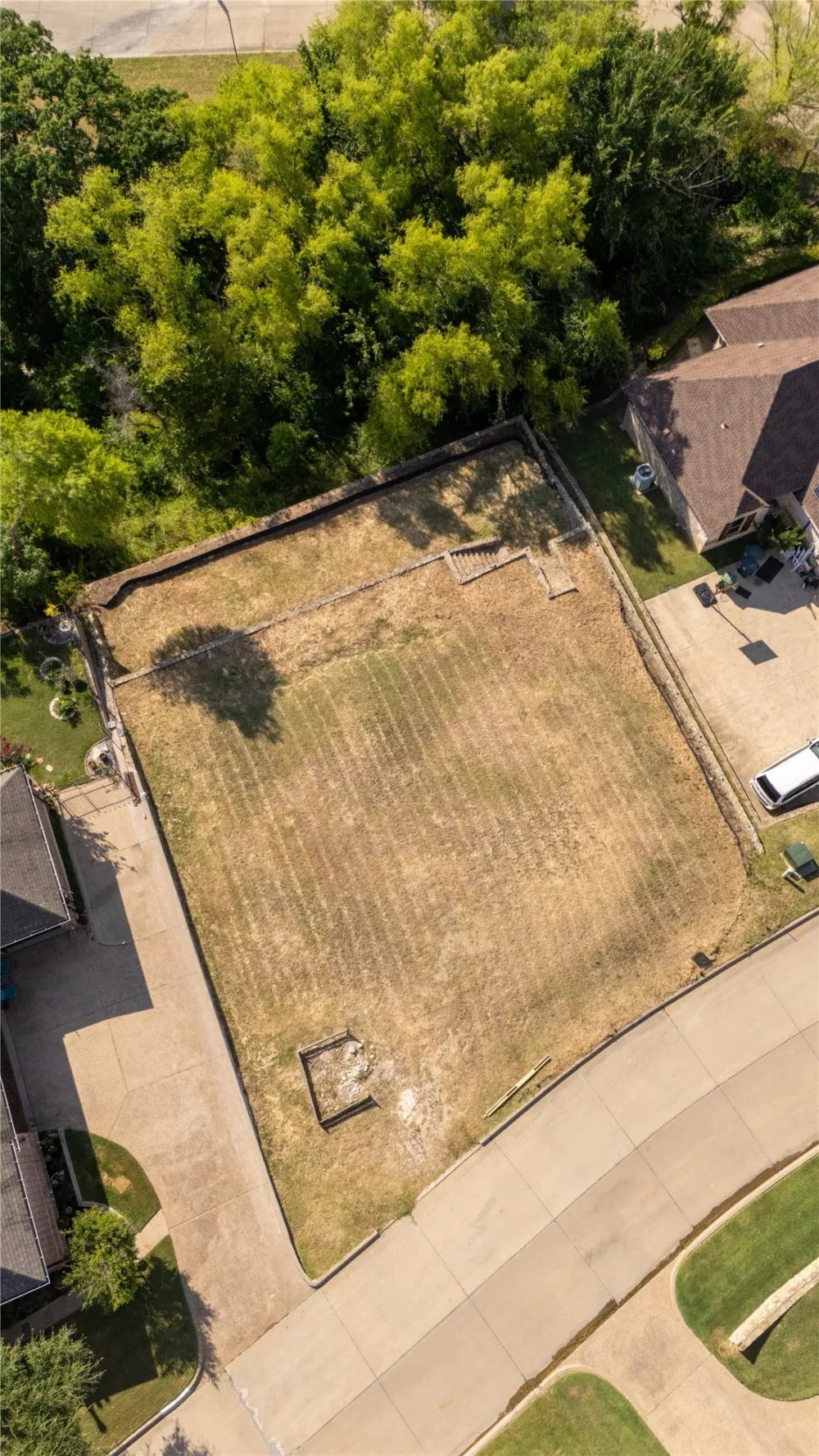612 Rainbow Creek Court Arlington, TX 76012