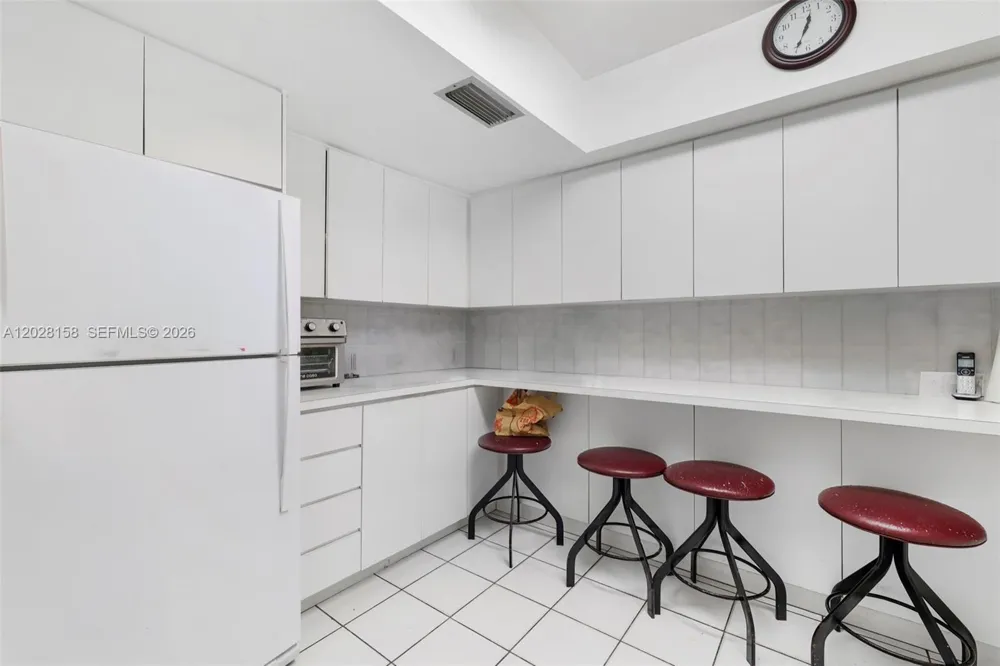 790 W 73rd Pl Hialeah, FL 33014
