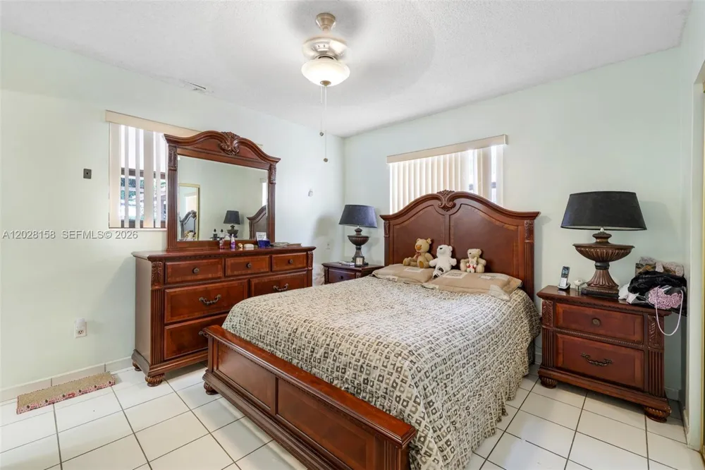 790 W 73rd Pl Hialeah, FL 33014