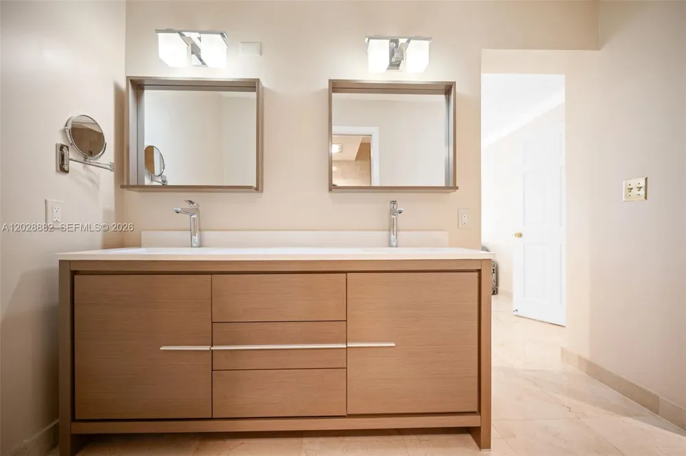 2901 S Bayshore Dr #6A Coconut Grove, FL 33133