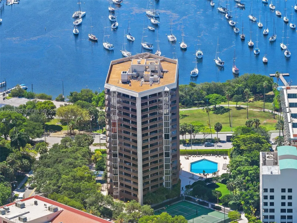 2901 S Bayshore Dr #6A Coconut Grove, FL 33133