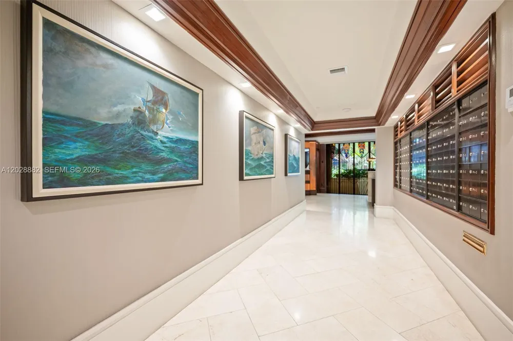 2901 S Bayshore Dr #6A Coconut Grove, FL 33133
