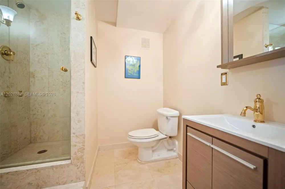 2901 S Bayshore Dr #6A Coconut Grove, FL 33133