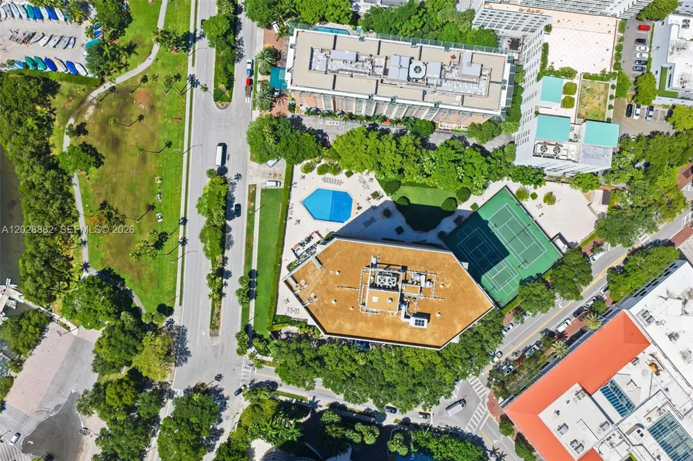 2901 S Bayshore Dr #6A Coconut Grove, FL 33133