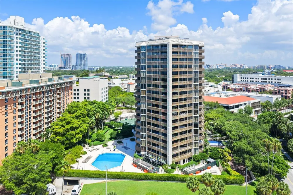 2901 S Bayshore Dr #6A Coconut Grove, FL 33133