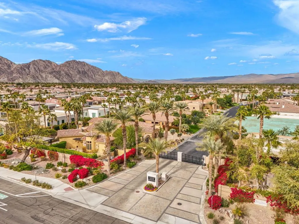 57645 Valley Lane La Quinta, CA 92253